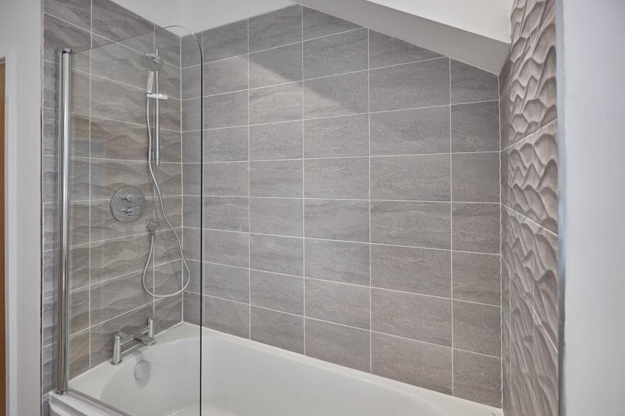 Host & Stay - Skyline Apartment Уитби Экстерьер фото